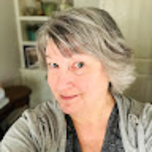 Meet your Posher, Gina